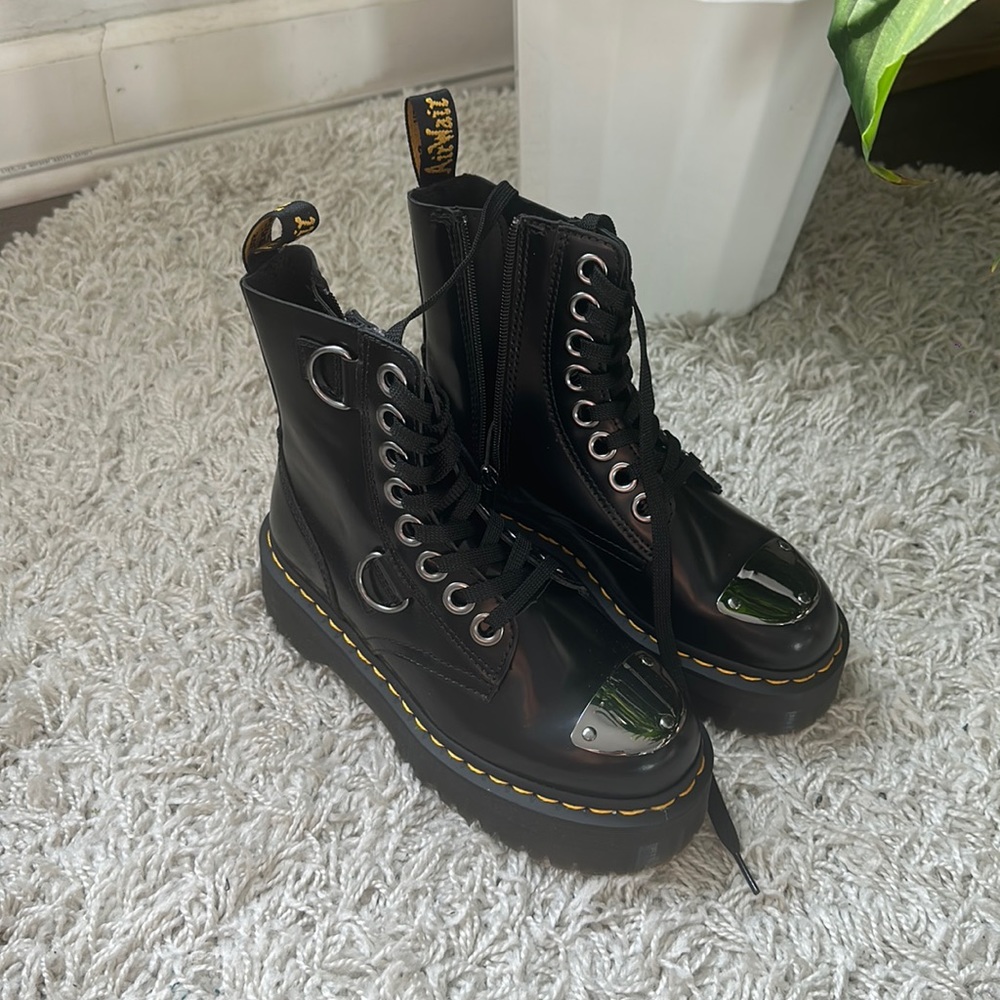 Dr.Martens boots